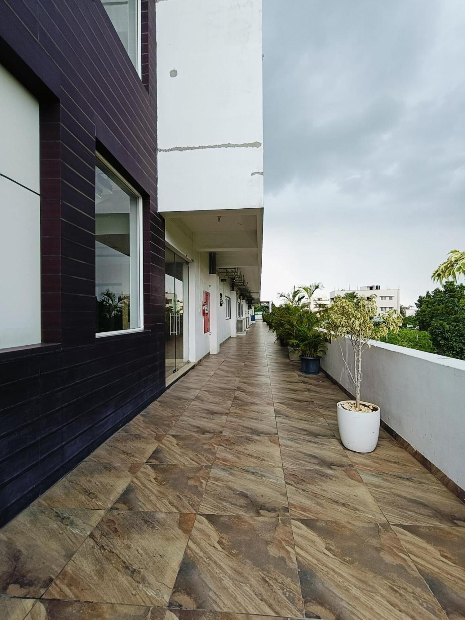 Holiday Residency Coimbatore Exterior foto